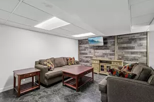 239 Whitestown Village, Twp of But NW, PA 16001 - Photo 24