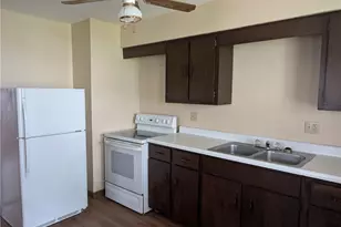 623 5 Conrad, Charleroi Boro, PA 15022 - Photo 2