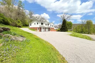 310 Three Degree Rd, Penn Township, PA 16053 - Photo 2