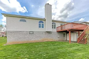 2408 Briarhill Ct, White Oak, PA 15131 - Photo 40
