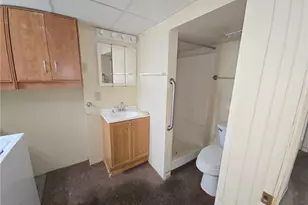 103 Castle Dr, West Mifflin, PA 15122 - Photo 28