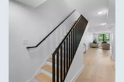 3211 Dobson Street, Pittsburgh, PA 15219 - Photo 2