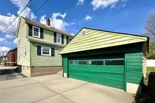 211 Hickory Way, Ellwood City, PA 16117 - Photo 4