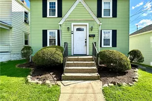 211 Hickory Way, Ellwood City, PA 16117 - Photo 2