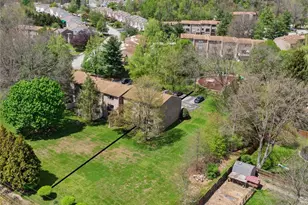 110 Georgetown Ln, Murrysville, PA 15632 - Photo 2