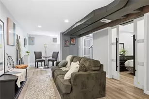 37 Pontiac Rd, Bethel Park, PA 15241 - Photo 20