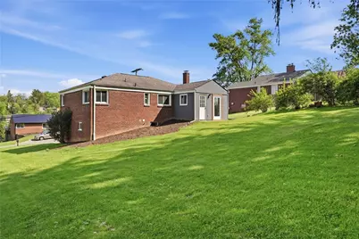 37 Pontiac Rd, Bethel Park, PA 15241 - Photo 26