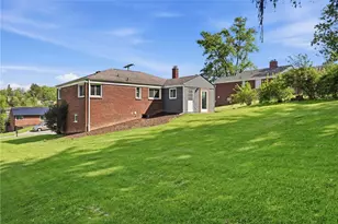 37 Pontiac Rd, Bethel Park, PA 15241 - Photo 26