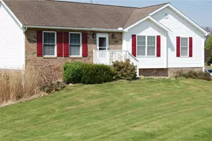 5 Blackberry Ln, Pine Township, PA 16127 - Photo 2