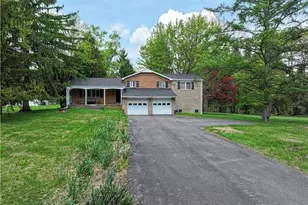 190 Kildee Dr, Pine Township, PA 15090 - Photo 2