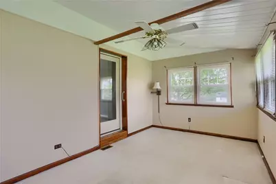 601 Lochinvar Dr, Pittsburgh, PA 15237 - Photo 12