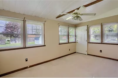 601 Lochinvar Dr, Pittsburgh, PA 15237 - Photo 10