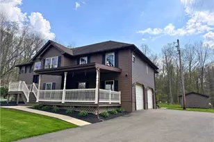 190 Pew Rd, Findley Township, PA 16137 - Photo 2