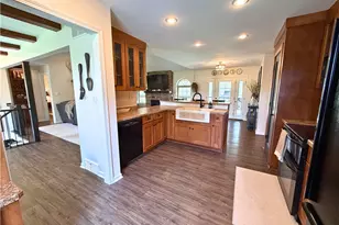 190 Pew Rd, Findley Township, PA 16137 - Photo 16