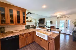 190 Pew Rd, Findley Township, PA 16137 - Photo 18