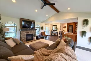 190 Pew Rd, Findley Township, PA 16137 - Photo 24