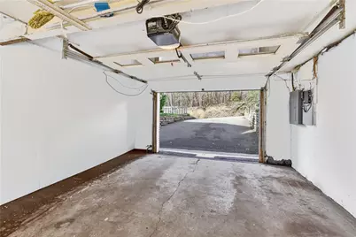 7177 Shannon Rd, Pittsburgh, PA 15147 - Photo 36