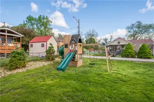 204 Buckels Ave, Houston, PA 15342 - Photo 32