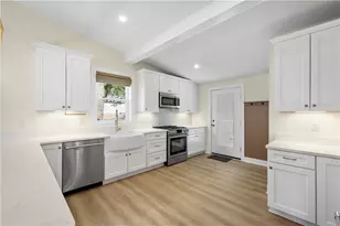204 Buckels Ave, Houston, PA 15342 - Photo 12