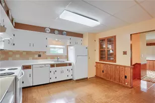 3015 Spring Garden Ave, Neshannock Township, PA 16105 - Photo 8