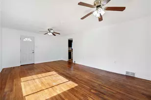 2530 W Hardies Rd, Hampton, PA 15044 - Photo 6