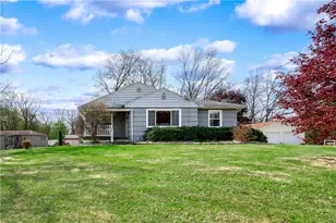 112 Linwood Dr, Summit Township, PA 16001 - Photo 2