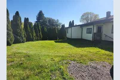 2000 Mercer Ave, Hermitage, PA 16148 - Photo 2