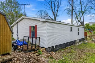 34 1st St, Ellwood City, PA 16117 - Photo 36