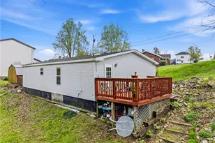 34 1st St, Ellwood City, PA 16117 - Photo 38