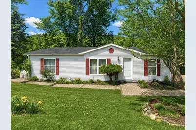 34 First Street, Ellwood City, PA 16117 - Photo 1