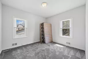 602 Division St, Jeannette, PA 15644 - Photo 10