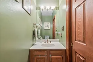 1140 S Whitmore Rd, North Huntingdon, PA 15642 - Photo 16