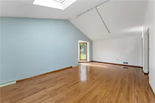 227 Springhouse Dr, Jefferson Hills, PA 15025 - Photo 8