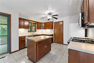 227 Springhouse Dr, Jefferson Hills, PA 15025 - Photo 10
