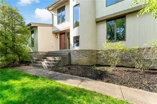 227 Springhouse Dr, Jefferson Hills, PA 15025 - Photo 2