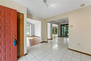 227 Springhouse Dr, Jefferson Hills, PA 15025 - Photo 4