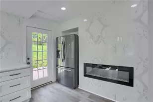 2513 Grove Rd, South Park, PA 15129 - Photo 12