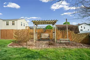 213 Winslow Dr, Oakdale, PA 15071 - Photo 44