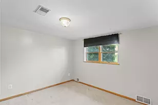 213 Winslow Dr, Oakdale, PA 15071 - Photo 24