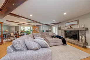 136 Glenwood Dr, Monroeville, PA 15146 - Photo 6
