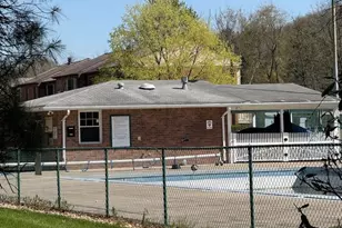 136 Glenwood Dr, Monroeville, PA 15146 - Photo 30