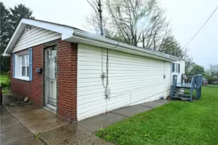 1915 Maratta Rd, Hopewell Township, PA 15001 - Photo 2