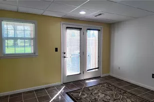34 Links Dr, New Castle, PA 16101 - Photo 14