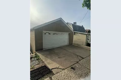 956 Beaver Rd, Ambridge, PA 15003 - Photo 6