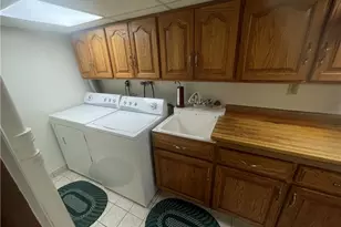 956 Beaver Rd, Ambridge, PA 15003 - Photo 36