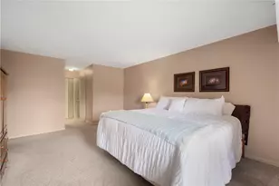 1500 Cochran Rd, Scott Township, PA 15243 - Photo 22