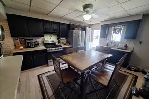 107 Glen Ave, Ellwood City, PA 16117 - Photo 10