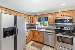 329 McWilliams Dr, Harrison Township, PA 15065 - Photo 8