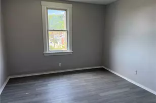 1219 Woodward Ave, Stowe Township, PA 15136 - Photo 18