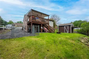 327 Beech Rd, Pittsburgh, PA 15239 - Photo 42